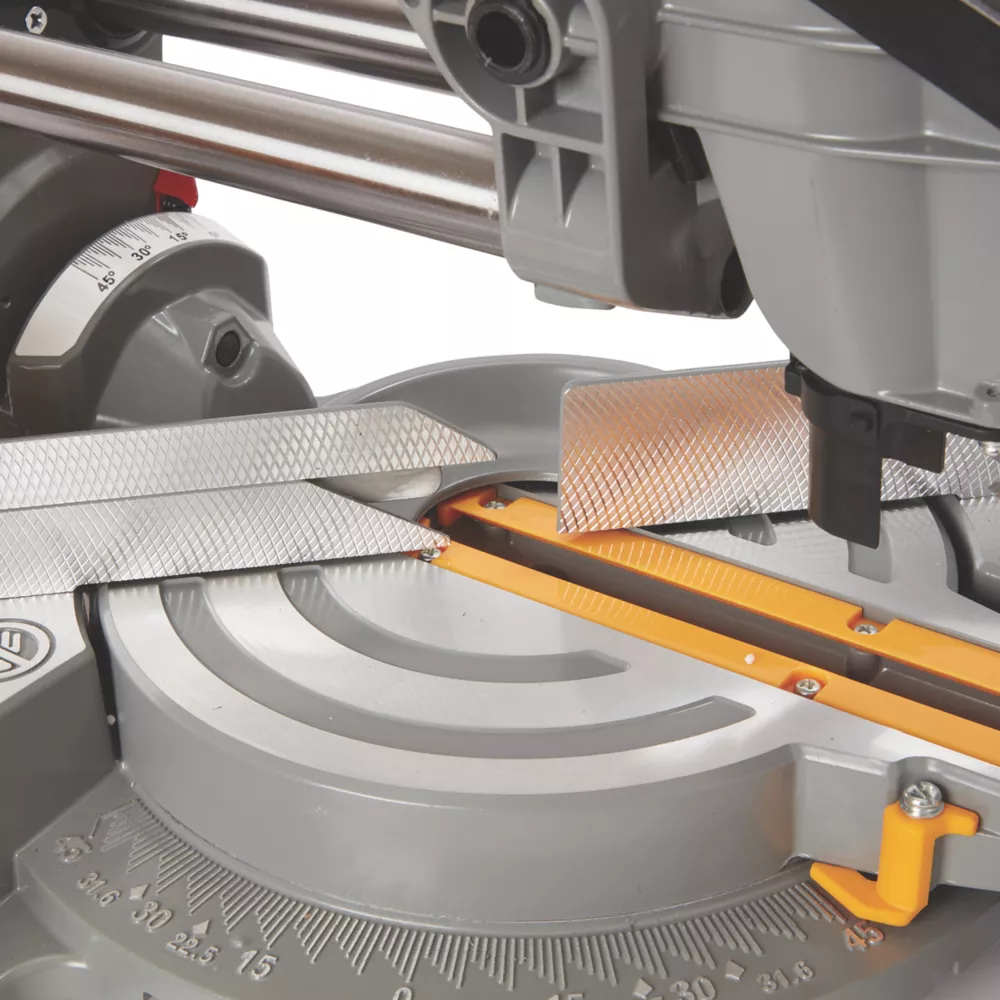 Refurb Titan TTB794MSW 210mm Electric Single-Bevel Sliding Sliding Mitre Saw 240V 5 Refurb Titan TTB794MSW 210mm Electric Single-Bevel Sliding Sliding Mitre Saw 240V - Image 5