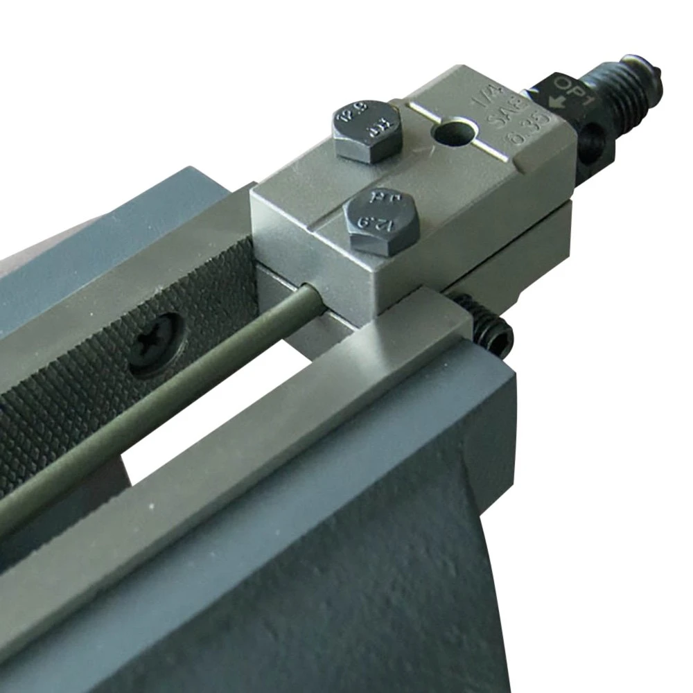 Titan Tools® - 1/4" Double Manual Flaring Tool 3 Titan Tools® - 1/4" Double Manual Flaring Tool - Image 3