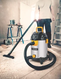 Titan TTB776VAC 1400W 30Ltr Wet & Dry Vacuum 220-240V -TITAN Tools 665KH A3