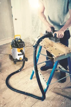 Titan TTB776VAC 1400W 30Ltr Wet & Dry Vacuum 220-240V -TITAN Tools 665KH A6