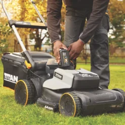 Titan TTB812BAT 18/36V 4/8Ah Li-Ion TXP Dual-Voltage Battery 5 Titan TTB812BAT 18/36V 4/8Ah Li-Ion TXP Dual-Voltage Battery -TITAN Tools 735TH A2