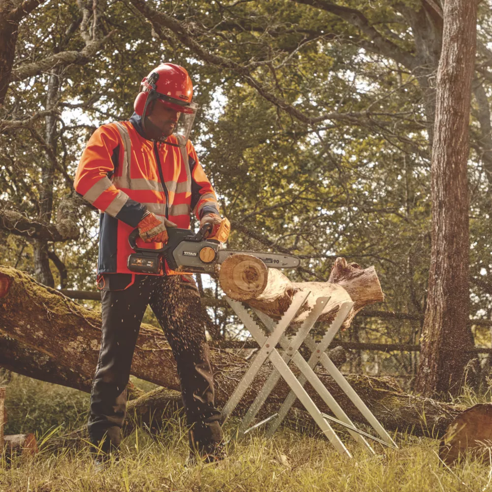 Titan TTT933CHN 36V 1 X 4.0Ah Li-Ion TXP Brushless Cordless 30cm Chainsaw 8 Titan TTT933CHN 36V 1 X 4.0Ah Li-Ion TXP Brushless Cordless 30cm Chainsaw - Image 8