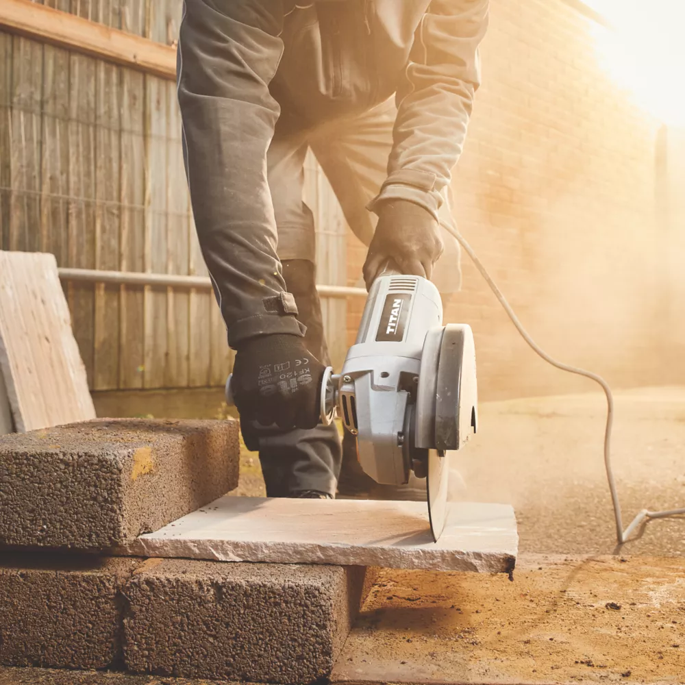 Titan TTB879GRD 2000W 9" Electric Angle Grinder 240V 2 Titan TTB879GRD 2000W 9" Electric Angle Grinder 240V - Image 2